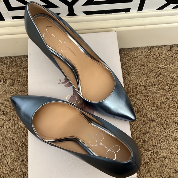 Metallic Blue Jessica Simpson heels 😍 - Picture 2 of 5